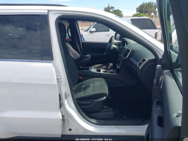 Jeep Grand Cherokee Laredo 2017 1C4RJFAG8HC622360 Image 5