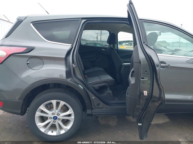 1FMCU9GD5HUC02752 Ford ESCAPE SE