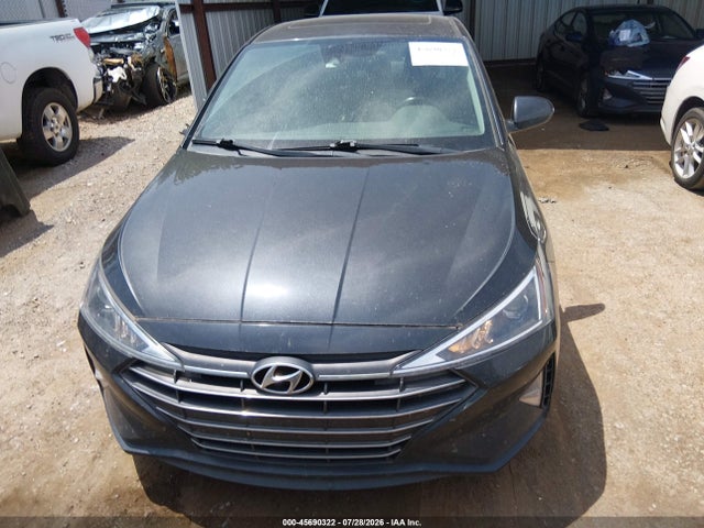 2020 Hyundai Elantra Value Edition მანქანა იყიდება აუქციონზე, vin: 5NPD84LF4LH584492, აუქციონის ნომერი: 45690322