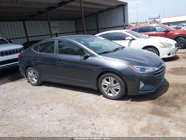 2020 Hyundai Elantra Value Edition მანქანა იყიდება აუქციონზე, vin: 5NPD84LF4LH584492, აუქციონის ნომერი: 45690322