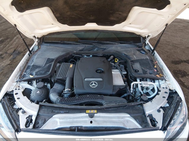 55SWF4JB3HU211608 Mercedes-Benz C 300