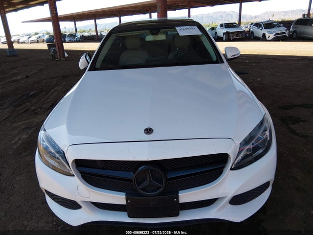 55SWF4JB3HU211608 Mercedes-Benz C 300