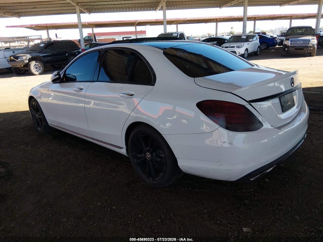 55SWF4JB3HU211608 Mercedes-Benz C 300