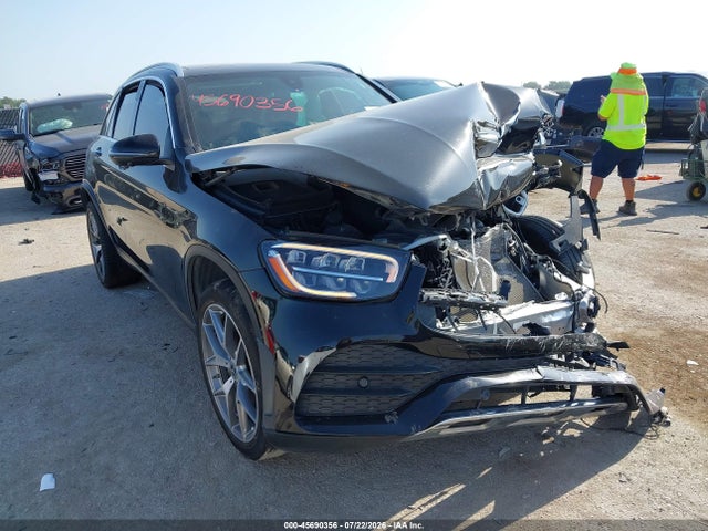 45690356 :رقم المزاد ، W1N0G8EB2MV312407 vin ، 2021 Mercedes-benz Glc 300 4matic Suv مزاد بيع