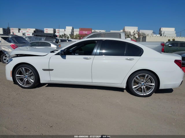 WBAYA8C5XFD825483 BMW 750i
