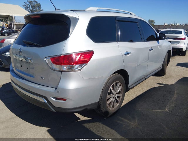 2015 Nissan Pathfinder Platinum/s/sl/sv მანქანა იყიდება აუქციონზე, vin: 5N1AR2MN3FC638421, აუქციონის ნომერი: 45690388