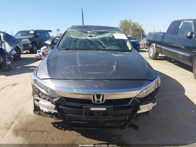 2018 Honda Accord Lx მანქანა იყიდება აუქციონზე, vin: 1HGCV1F1XJA026137, აუქციონის ნომერი: 45690395