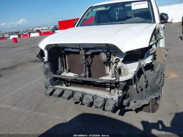 Продажа на аукционе авто 2017 Toyota Tacoma Sr, vin: 5TFRX5GN0HX085071, номер лота: 45690410