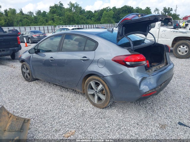 2018 Kia Forte S მანქანა იყიდება აუქციონზე, vin: 3KPFL4A79JE174243, აუქციონის ნომერი: 45690433