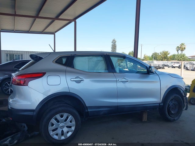 Продаж на аукціоні авто 2019 Nissan Rogue Sport S, vin: JN1BJ1CP4KW231779, номер лоту: 45690457