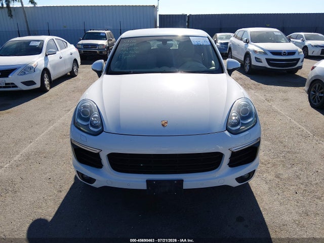 2017 Porsche Cayenne Platinum Edition მანქანა იყიდება აუქციონზე, vin: WP1AA2A27HKA84264, აუქციონის ნომერი: 45690463