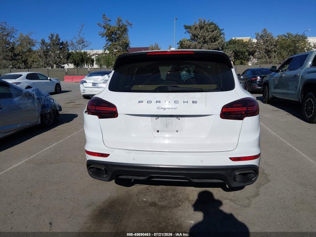 2017 Porsche Cayenne Platinum Edition მანქანა იყიდება აუქციონზე, vin: WP1AA2A27HKA84264, აუქციონის ნომერი: 45690463