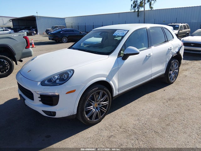 2017 Porsche Cayenne Platinum Edition მანქანა იყიდება აუქციონზე, vin: WP1AA2A27HKA84264, აუქციონის ნომერი: 45690463
