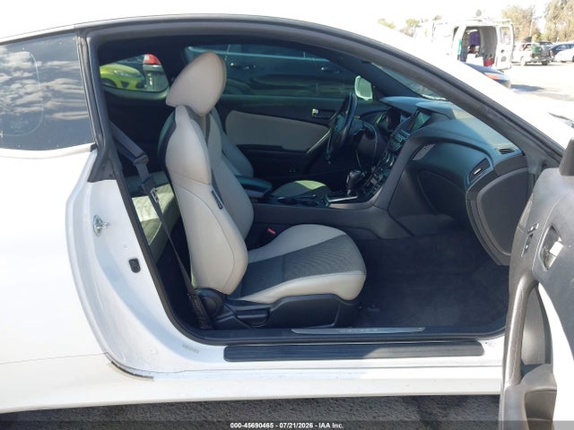 Hyundai Genesis 2.0t Premium 2014 KMHHT6KD2EU118351 Image 5