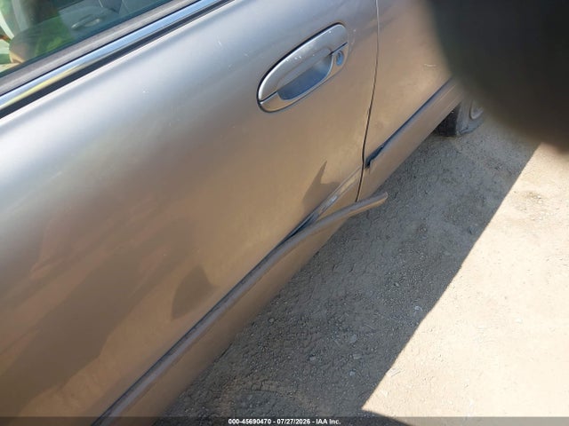 Aukcja sprzedaży 2001 Mazda 626 Es/lx, vin: 1YVGF22C015230863, numer aukcji: 45690470