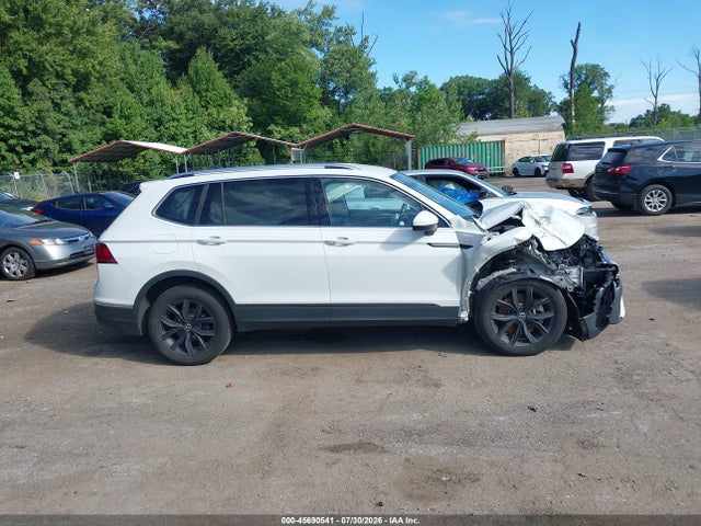 Продаж на аукціоні авто 2024 Volkswagen Tiguan 2.0t Se/2.0t Wolfsburg Edition, vin: 3VV2B7AX9RM112766, номер лоту: 45690541