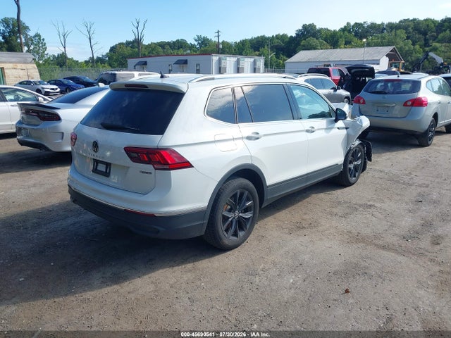 Продаж на аукціоні авто 2024 Volkswagen Tiguan 2.0t Se/2.0t Wolfsburg Edition, vin: 3VV2B7AX9RM112766, номер лоту: 45690541