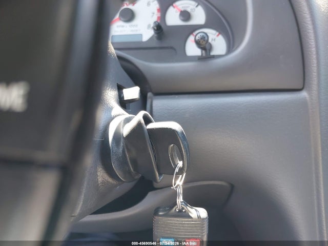 45690546 :رقم المزاد ، 1FAFP48Y84F209003 vin ، 2004 Ford Mustang Cobra مزاد بيع