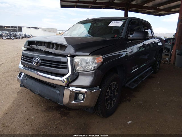 5TFDY5F19EX404324 Toyota Tundra Sr5 5.7l V8