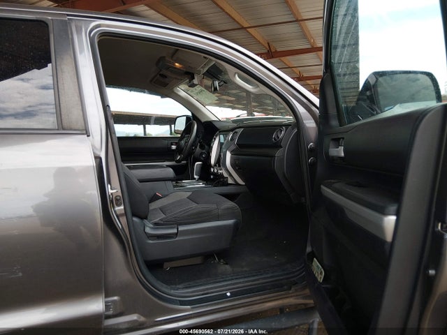 5TFDY5F19EX404324 Toyota Tundra Sr5 5.7l V8