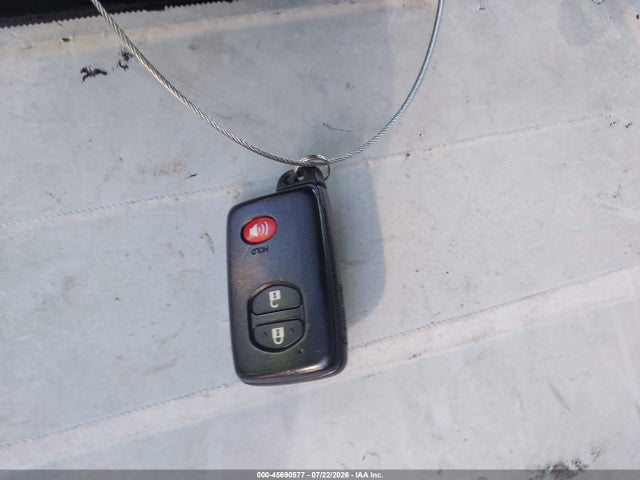 2013 Toyota Prius Three მანქანა იყიდება აუქციონზე, vin: JTDKN3DU5D5692421, აუქციონის ნომერი: 45690577