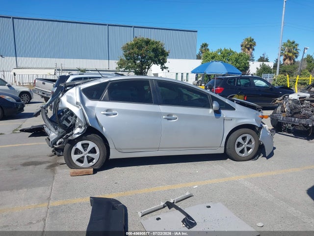 2013 Toyota Prius Three მანქანა იყიდება აუქციონზე, vin: JTDKN3DU5D5692421, აუქციონის ნომერი: 45690577