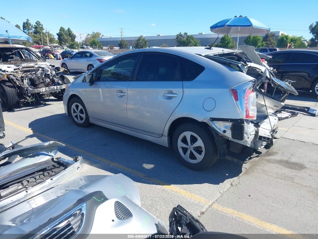 2013 Toyota Prius Three მანქანა იყიდება აუქციონზე, vin: JTDKN3DU5D5692421, აუქციონის ნომერი: 45690577