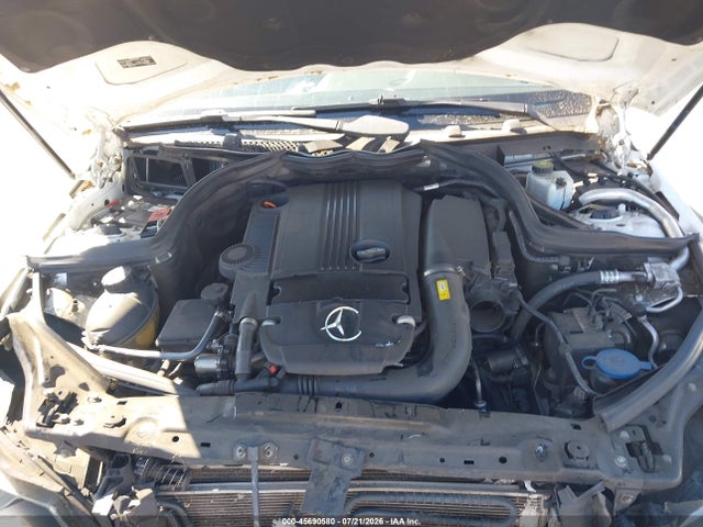 Продажа на аукционе авто 2013 Mercedes-benz C 250 Sport, vin: WDDGF4HB3DR282376, номер лота: 45690580