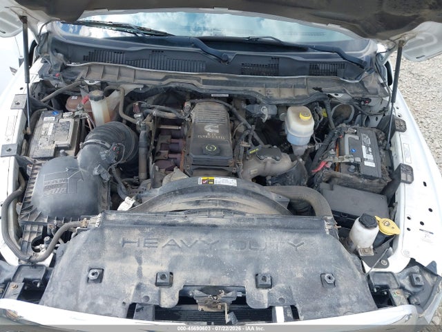 45690603 :رقم المزاد ، 3C63R3JL8FG504272 vin ، 2015 Ram 3500 Laramie مزاد بيع