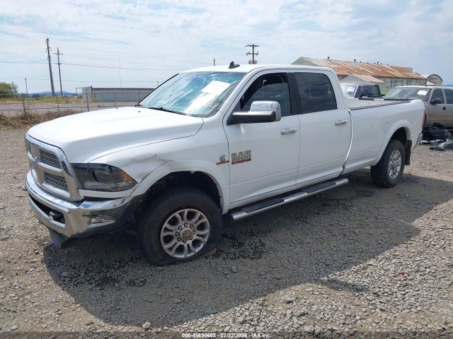 45690603 :رقم المزاد ، 3C63R3JL8FG504272 vin ، 2015 Ram 3500 Laramie مزاد بيع