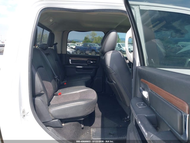 45690603 :رقم المزاد ، 3C63R3JL8FG504272 vin ، 2015 Ram 3500 Laramie مزاد بيع
