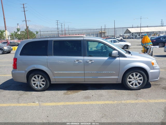 2C4RC1BG9GR296845 Chrysler Town &amp; Country Touring