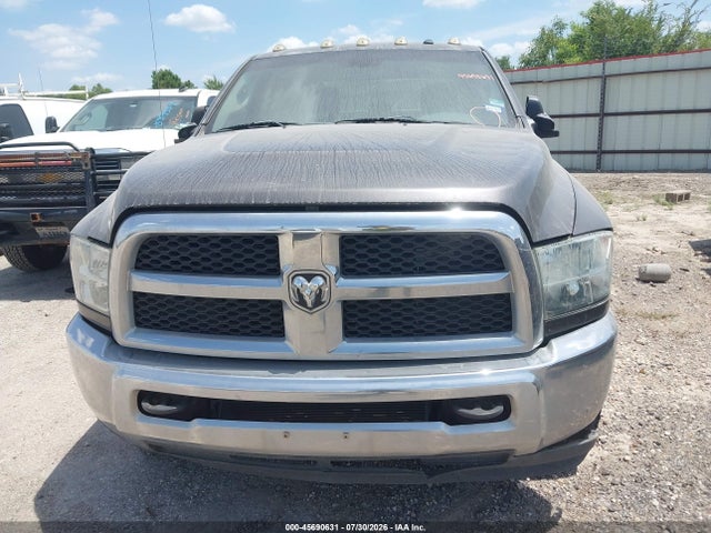 45690631 :رقم المزاد ، 3C63RRGL5FG613203 vin ، 2015 Ram 3500 Tradesman مزاد بيع