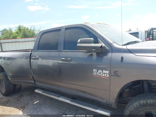 45690631 :رقم المزاد ، 3C63RRGL5FG613203 vin ، 2015 Ram 3500 Tradesman مزاد بيع