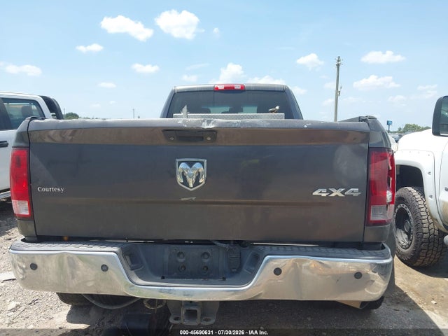 45690631 :رقم المزاد ، 3C63RRGL5FG613203 vin ، 2015 Ram 3500 Tradesman مزاد بيع