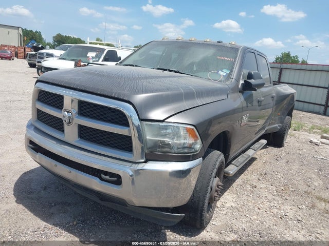 45690631 :رقم المزاد ، 3C63RRGL5FG613203 vin ، 2015 Ram 3500 Tradesman مزاد بيع