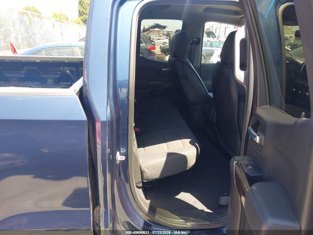 1GCRWDEK3KZ379565 Chevrolet Silverado 1500 Rst