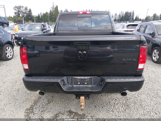45690644 :رقم المزاد ، 1C6RR7LM0JS353243 vin ، 2018 Ram 1500 Big Horn  4x4 5'7 Box مزاد بيع