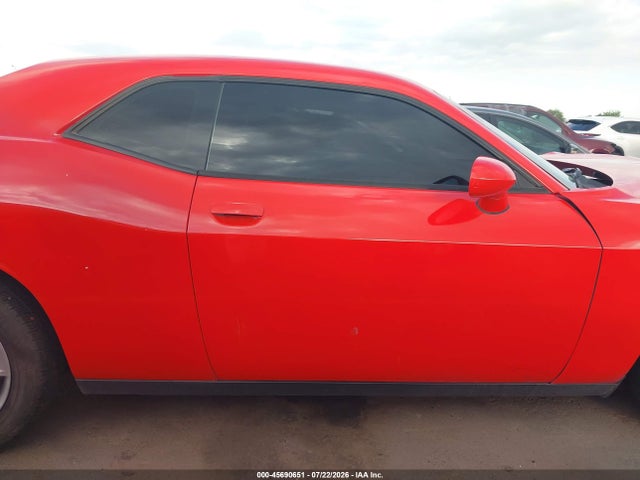 45690651 :رقم المزاد ، 2C3CDZAG9FH869092 vin ، 2015 Dodge Challenger Sxt مزاد بيع