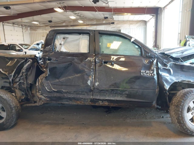 45690658 :رقم المزاد ، 1C6RR7LT1HS674984 vin ، 2017 Ram 1500 Slt مزاد بيع