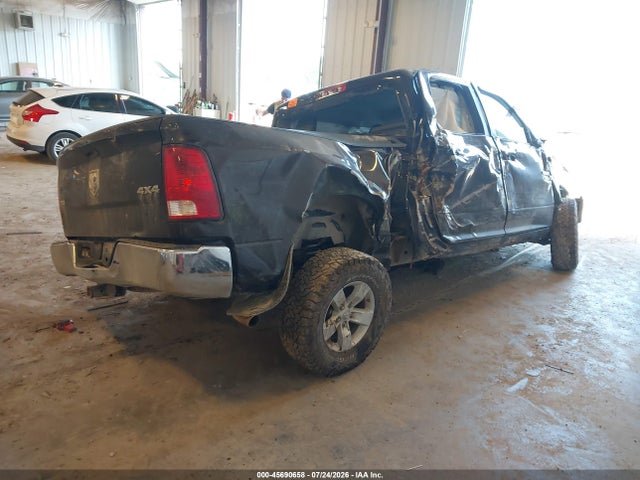 45690658 :رقم المزاد ، 1C6RR7LT1HS674984 vin ، 2017 Ram 1500 Slt مزاد بيع