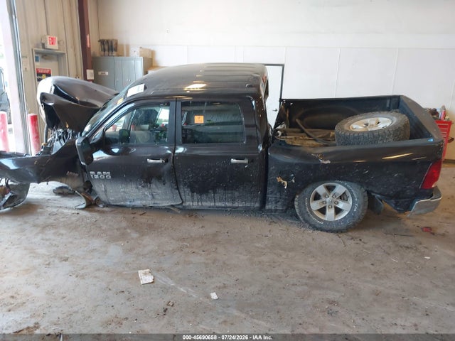 45690658 :رقم المزاد ، 1C6RR7LT1HS674984 vin ، 2017 Ram 1500 Slt مزاد بيع