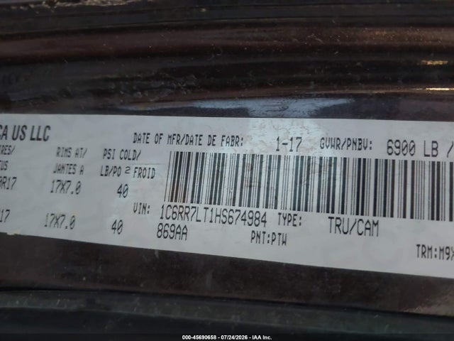 45690658 :رقم المزاد ، 1C6RR7LT1HS674984 vin ، 2017 Ram 1500 Slt مزاد بيع