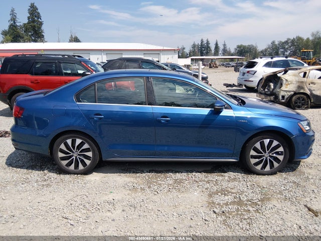 2016 Volkswagen Jetta Hybrid Sel Premium მანქანა იყიდება აუქციონზე, vin: 3VW637AJ6GM234925, აუქციონის ნომერი: 45690661