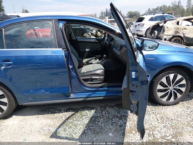 2016 Volkswagen Jetta Hybrid Sel Premium მანქანა იყიდება აუქციონზე, vin: 3VW637AJ6GM234925, აუქციონის ნომერი: 45690661