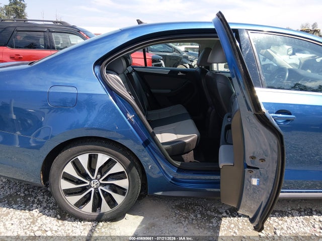 2016 Volkswagen Jetta Hybrid Sel Premium მანქანა იყიდება აუქციონზე, vin: 3VW637AJ6GM234925, აუქციონის ნომერი: 45690661