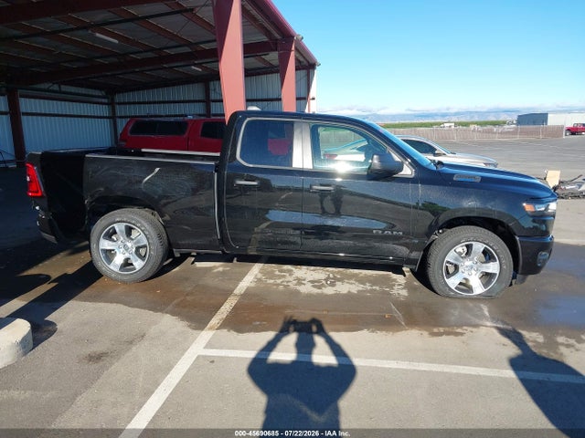 1C6SRECG6TN359985 RAM 1500 Express 4x2 6&#039;4 Box