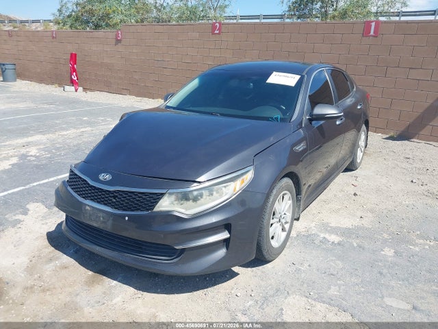 KIA Optima Lx 2017 5XXGT4L30HG143432 Image 2