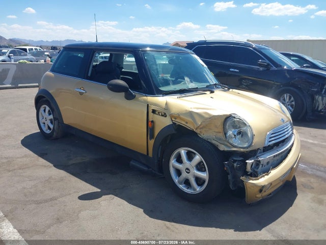 Продаж на аукціоні авто 2004 Mini Cooper, vin: WMWRC33484TJ56237, номер лоту: 45690700