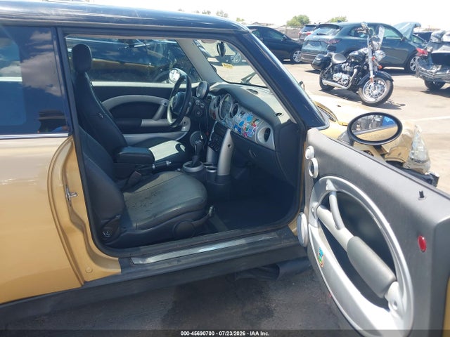 Продажа на аукционе авто 2004 Mini Cooper, vin: WMWRC33484TJ56237, номер лота: 45690700